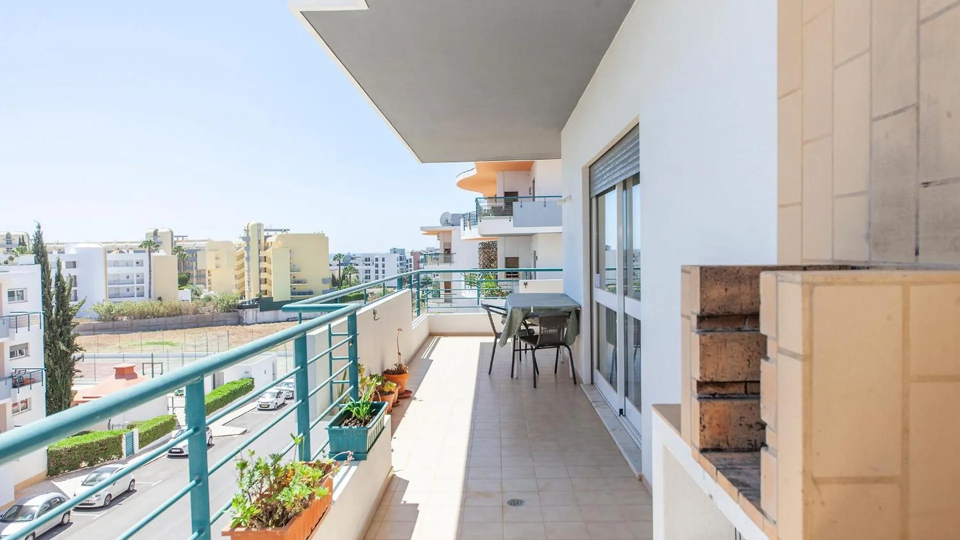 Guest house P - Meia-Praia Seaview Guesthouse Lagos