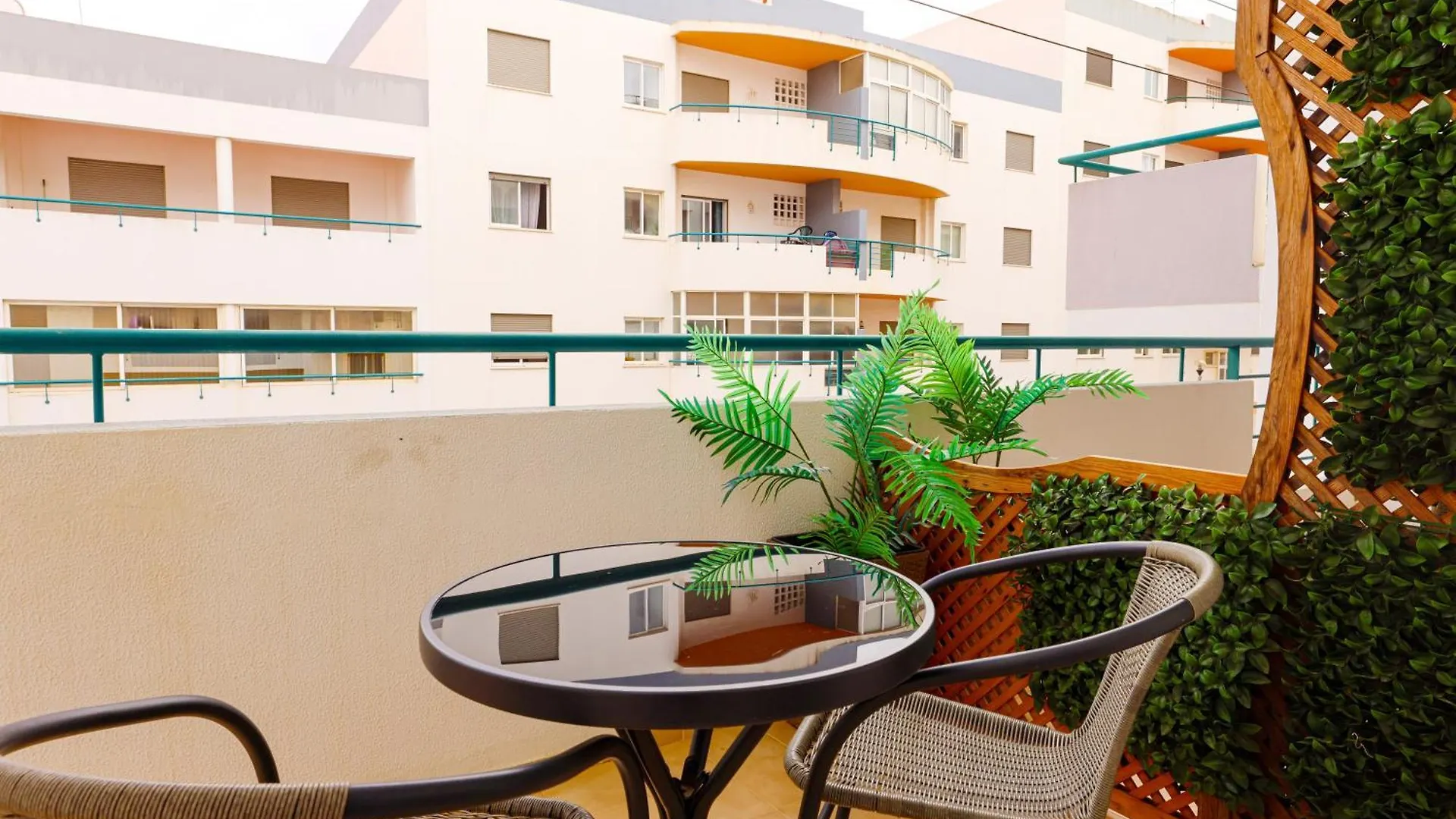 P - Meia-Praia Seaview Guesthouse Lagos